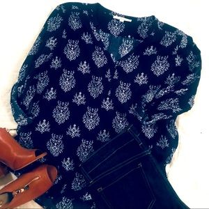 Fun2Fun - Navy Blue Medallion Blouse - Size Large